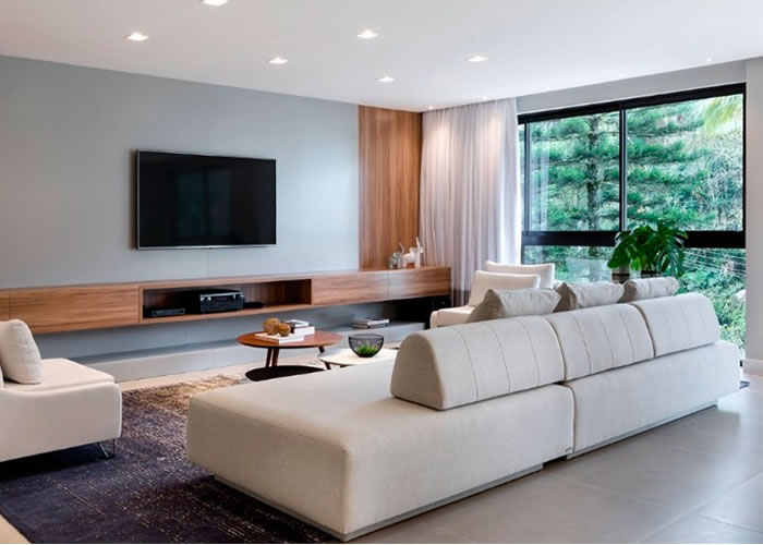Sala de TV: Pe�as cheias de personalidade para mobiliar e decorar